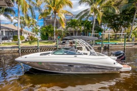 Sea Ray 24 ft. outboard, 300 HP